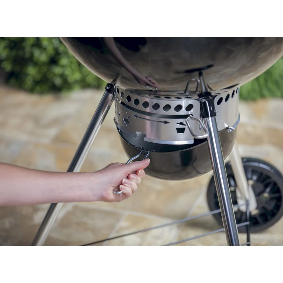 Brikettigrilli Weber Master Touch Premium E-5770 2019