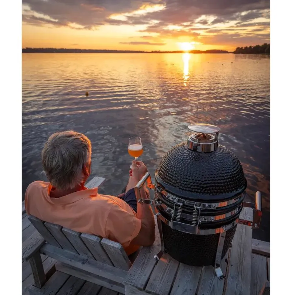 Hiiligrilli Kamado Sumo Signature Junior 15", musta
