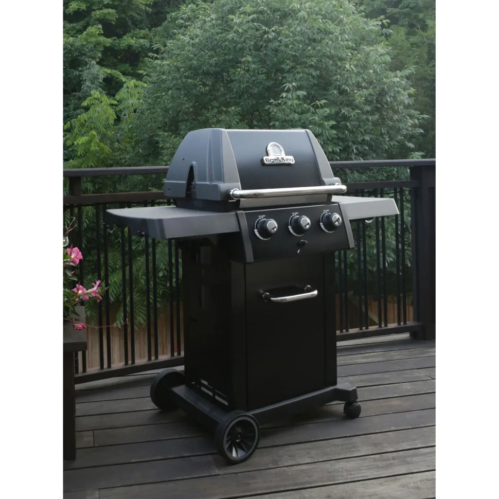 Kaasugrilli Broil King Royal 320 Shadow, 3 poltinta
