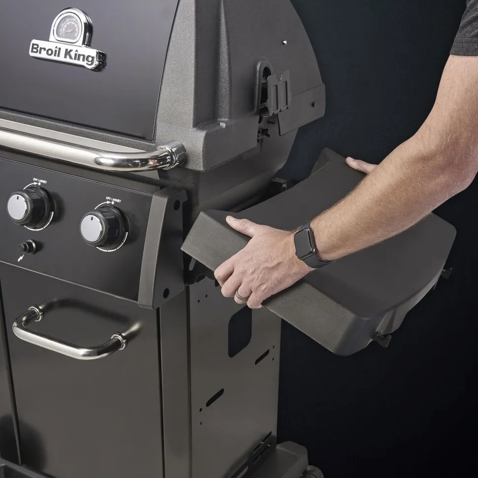 Kaasugrilli Broil King Royal 320 Shadow, 3 poltinta