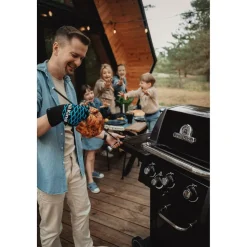 Kaasugrilli Broil King Royal 340 Shadow, 3 poltinta, sivukeitin