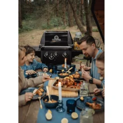 Kaasugrilli Broil King Royal 340 Shadow, 3 poltinta, sivukeitin