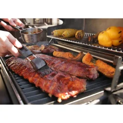 Kaasugrilli Broil King Signet 320 Shadow, 3 poltinta
