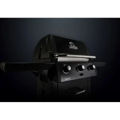 Kaasugrilli Broil King Signet 320 Shadow, 3 poltinta