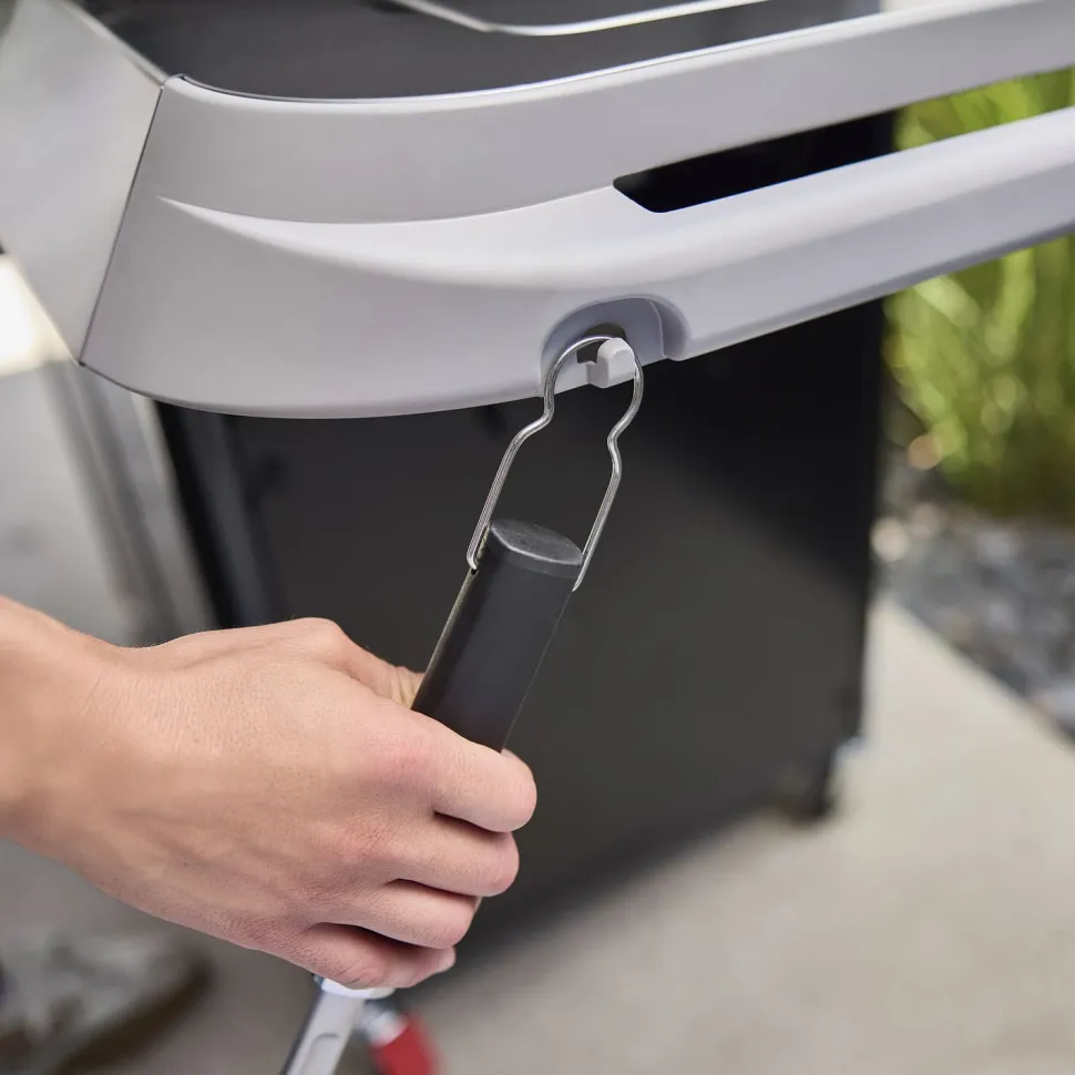 Kaasugrilli Weber Genesis E-425W, 4 poltinta, musta
