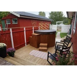 Kylpytynnyri kaasukamiinalla SpaDealers City-Palju Arctic 4-6 hlöä 1200l brown/azul blue