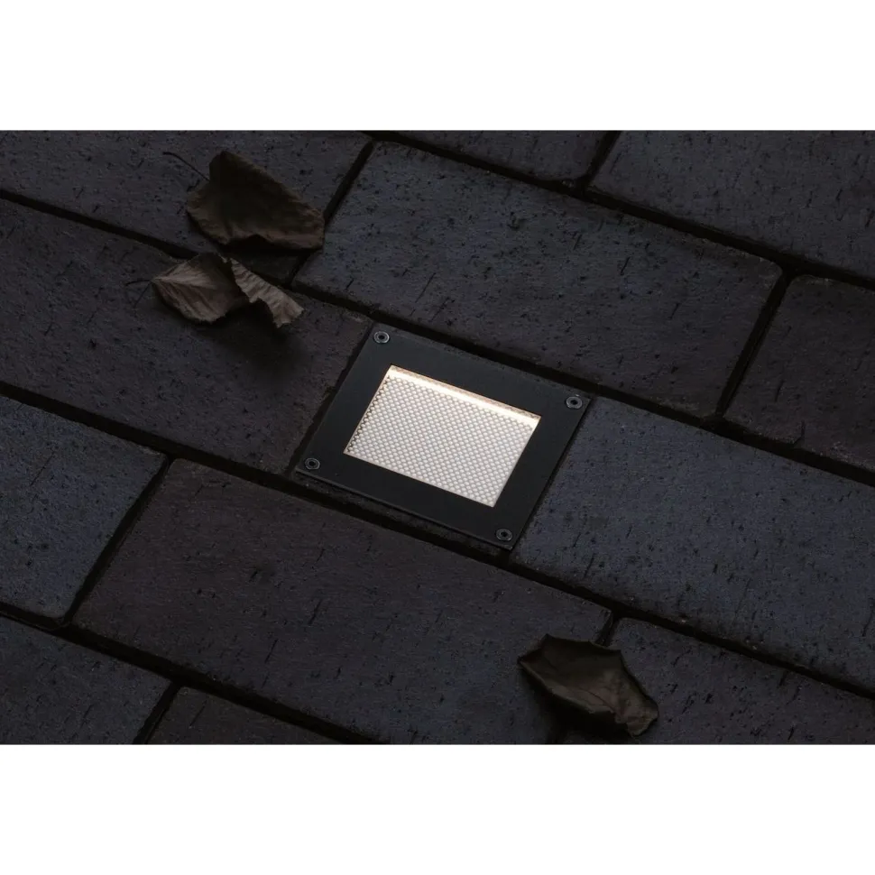 LED-maavalaisin aurinkokennolla Paulmann Domenic, 8x8cm, IP67, 3000K, musta