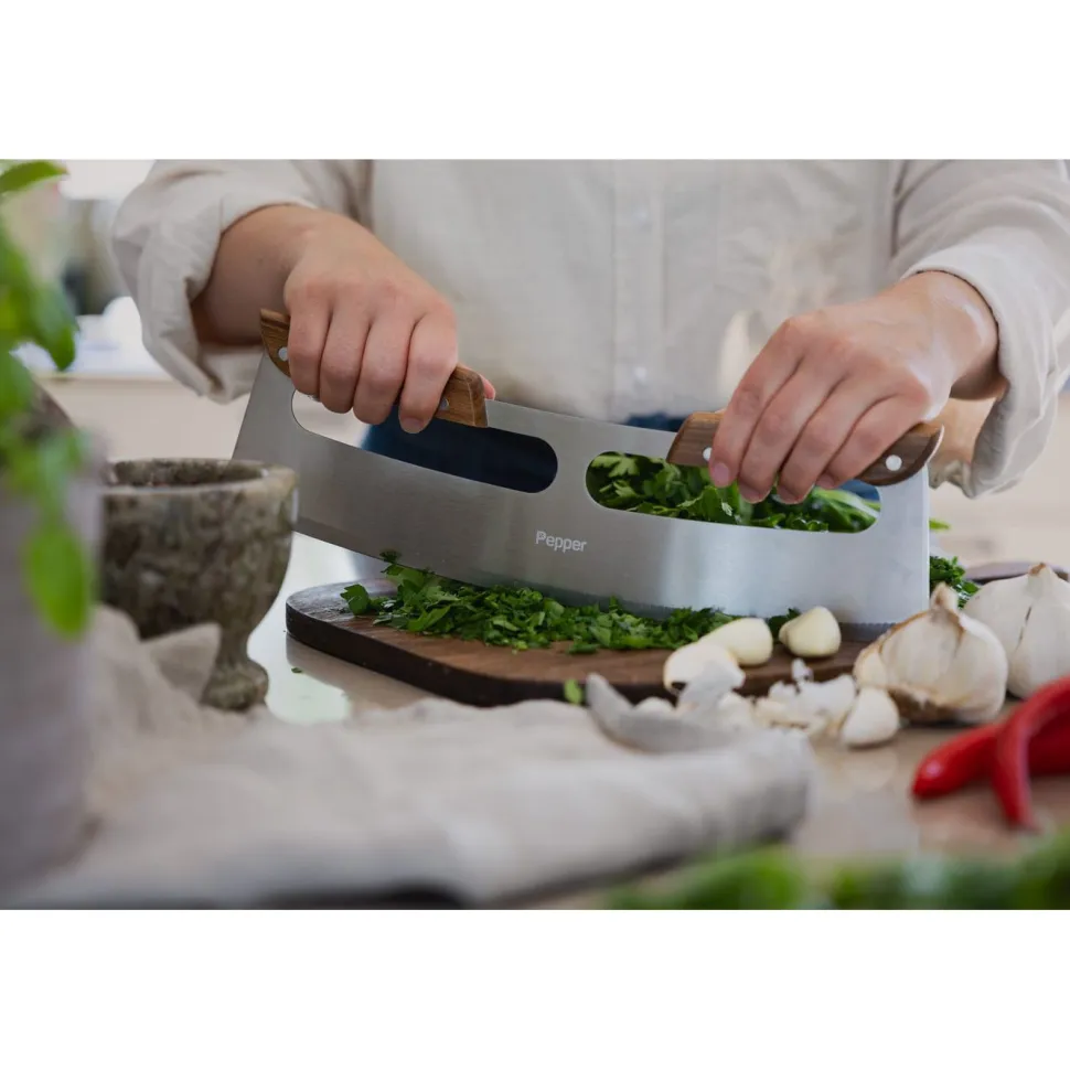 Mezzaluna-pizzaleikkuri Pepper, 35cm, puukahvalla