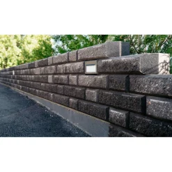 Muurikivi Beto-vallimuuri peruspari 560x200x100 mm musta