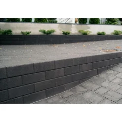 Muurikivi 300x150x120 mm sileä musta