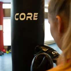 Nyrkkeilysäkki Core eri kokoja
