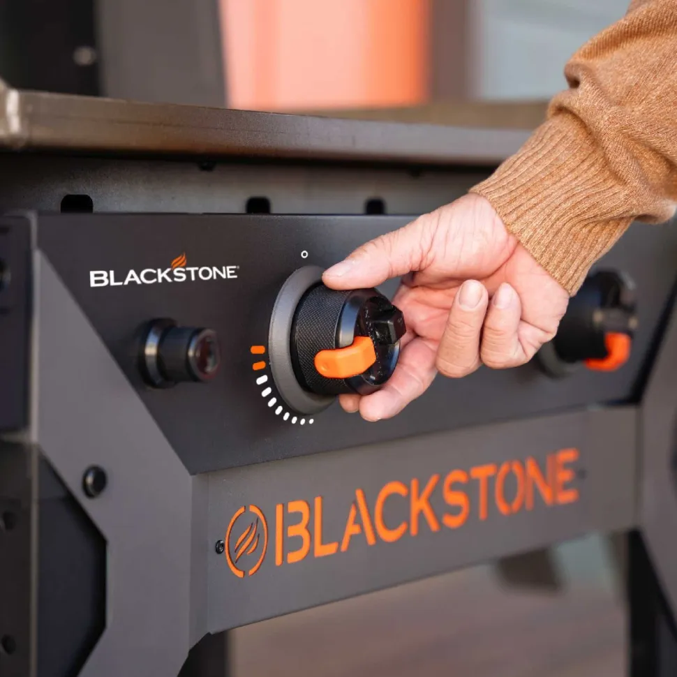 Parilagrilli Blackstone 28'' Omnivore Iron Forge, kaasu, 2 poltinta