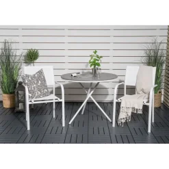 Parvekeryhmä Venture Home, ø90cm harmaa-valkoinen Parma-pöytä + 2 valkoista, pinottavaa Santorini-tuolia