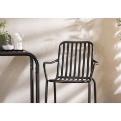 Parvekeryhmä Venture Home, 70x70cm beige Borneo-pöytä + 2 beigeä Peking-tuolia