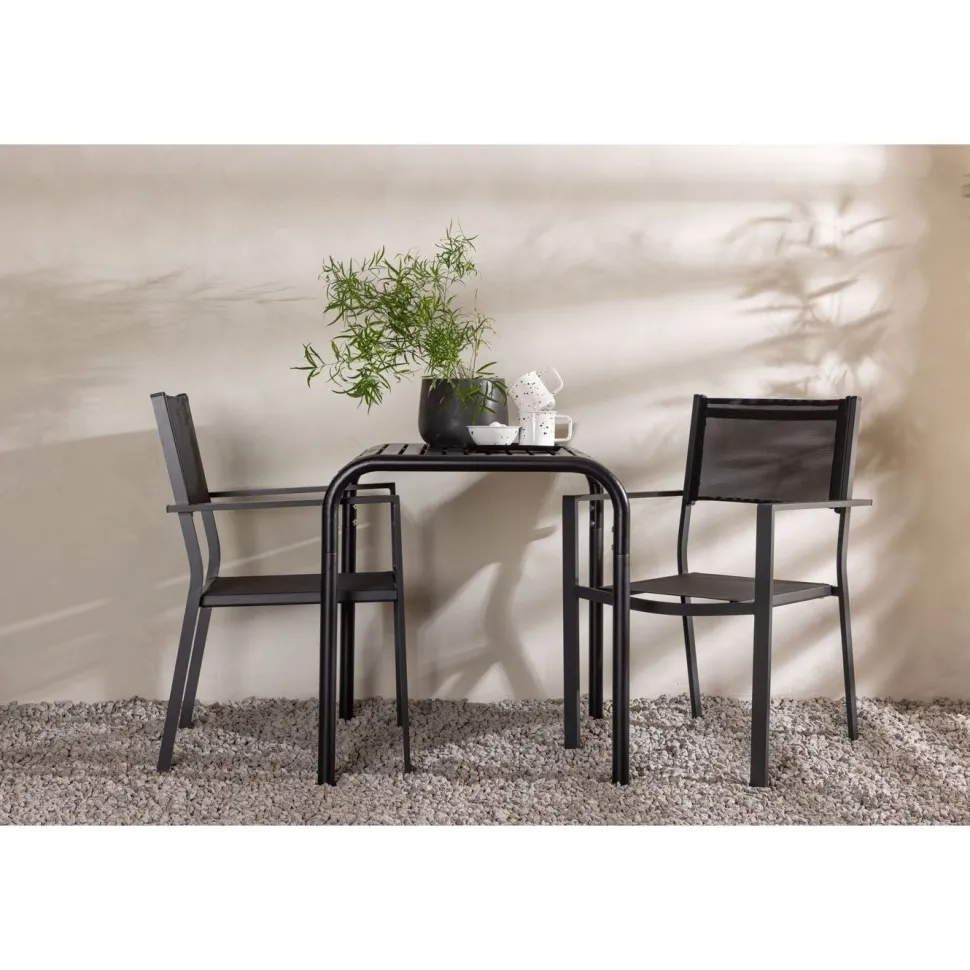 Parvekeryhmä Venture Home, 70x70cm beige Borneo-pöytä + 2 mustaa Copacabana-tuolia