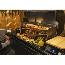 Pellettigrilli Traeger Timberline XL Int, induktioliesi, WiFi