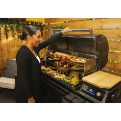 Pellettigrilli Traeger Timberline XL Int, induktioliesi, WiFi