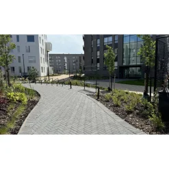Pihakivi Rudus Luostarikivi 80 208x68x80 mm sileä musta