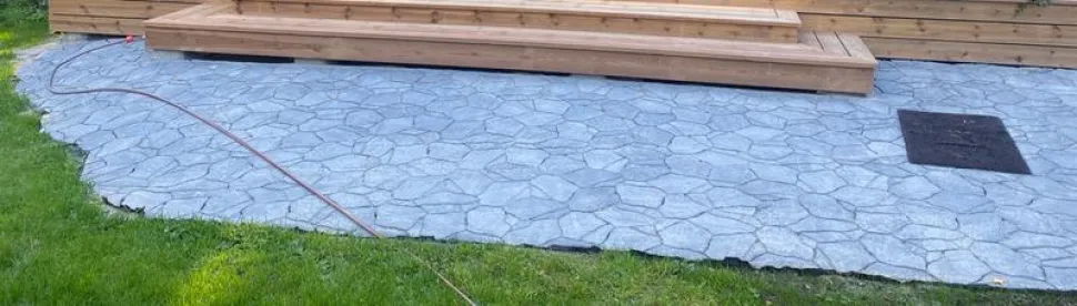 Pihakivi Rudus Luotokivi 336x246x80 mm profiloitu mustaharmaa