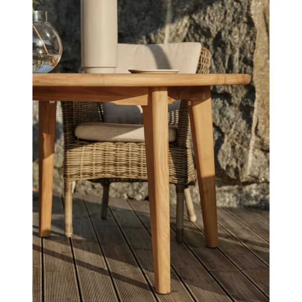 Pyöreä ruokapöytä ulos Brafab Lilja, Ø120cm, tiikki
