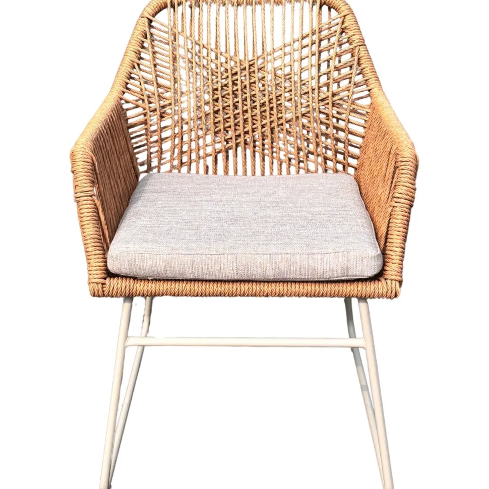 Pyöreä ruokailuryhmä Baltic Garden Palermo pöytä, Ø 130 cm, 4 kpl Seville-nojatuolia