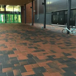 Roomalaiset isot laatat sileä harmaa