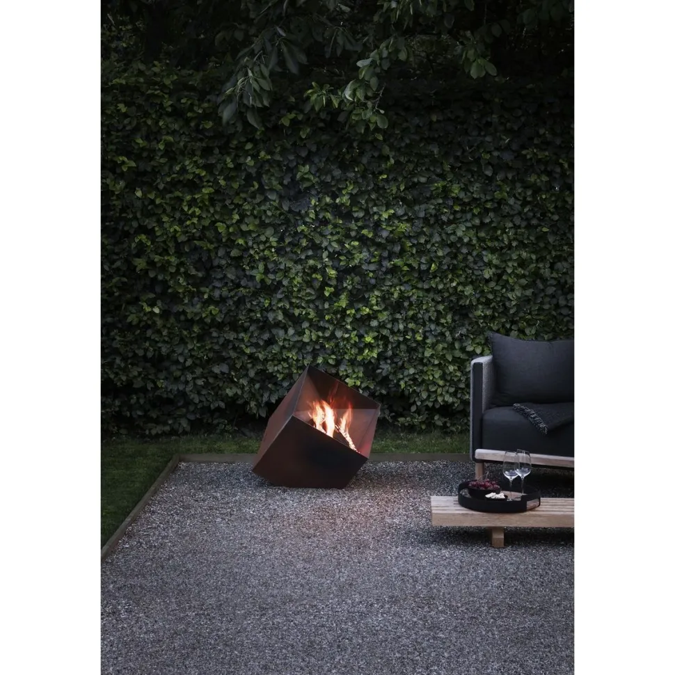 Tulipesä Eva Solo FireCube